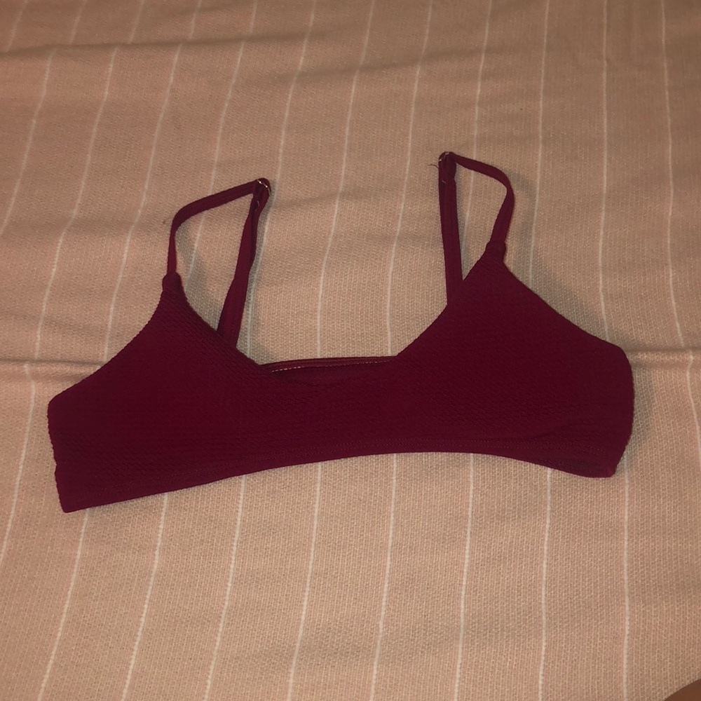 Maroon scoop neck swim top